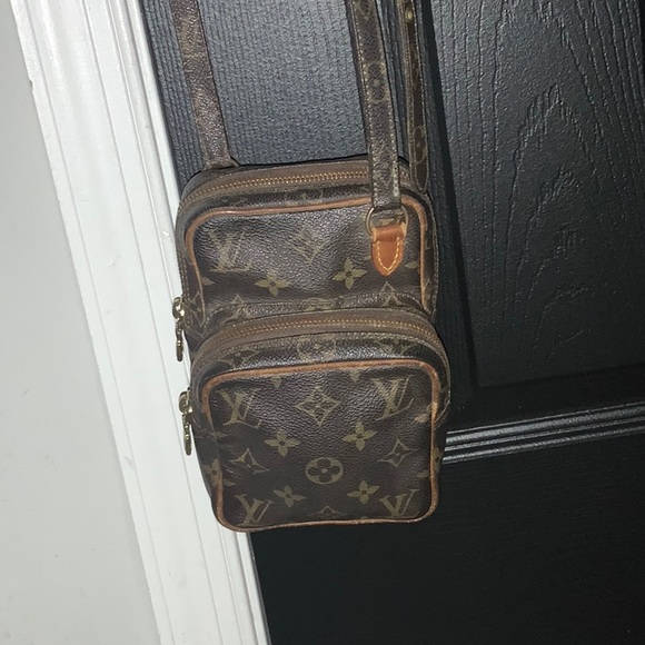 Louis Vuitton Handbags - Louis Vuitton Monogram Amazone Crossbody